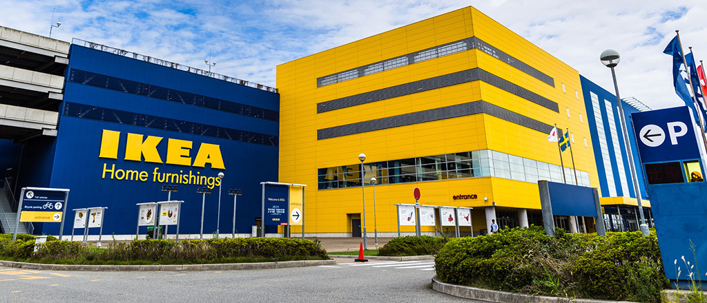 Ikea Turns Parking Lot Into Covid 19 Testing Center Swedes In